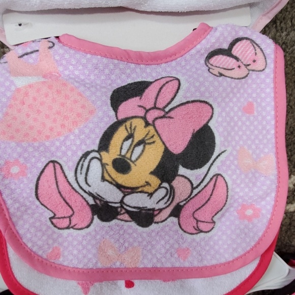 NWT- Bib Set - Picture 4 of 5